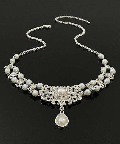 White Alloy Zircon Beading Pendant Necklace