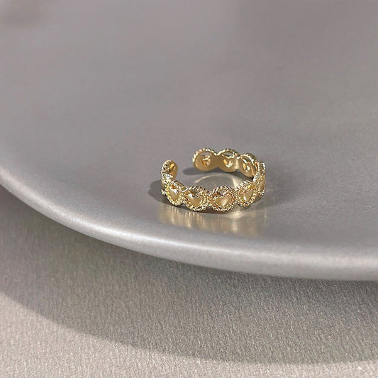 [] Band of Hearts Ring