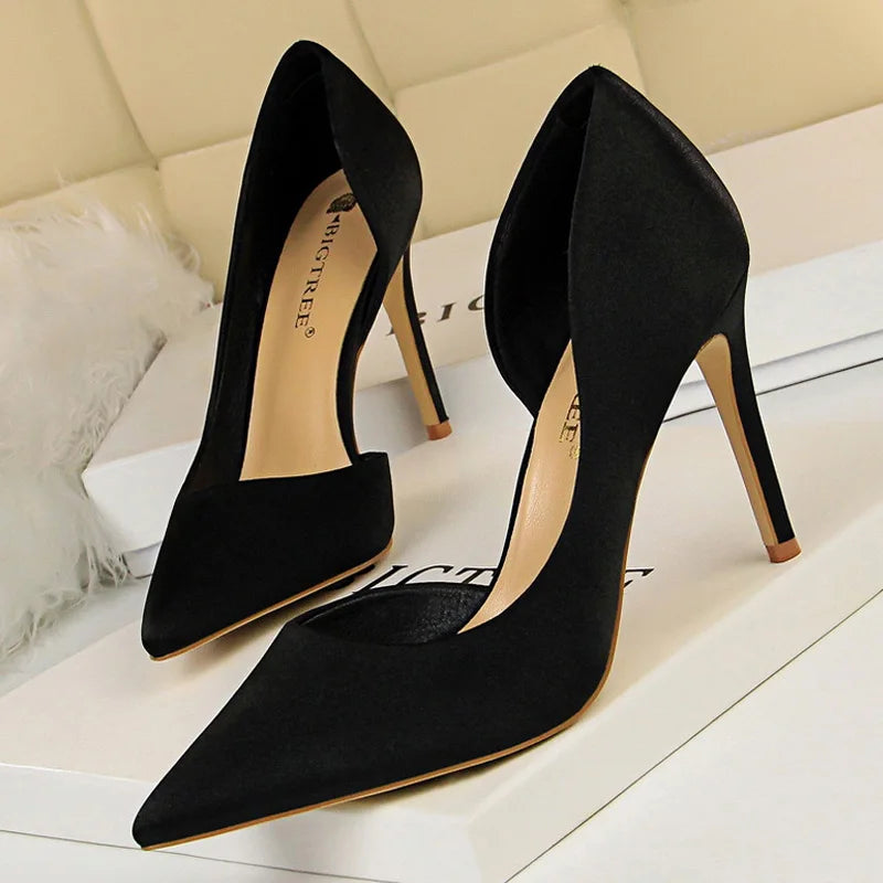 Gracefully Styled Heels for Any Occasion