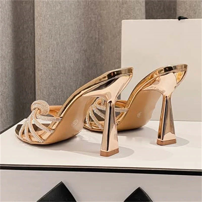 Well Tailored Heels with a Graceful Silhouette