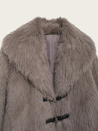 Elegantly Styled Coat for Everyday Wear