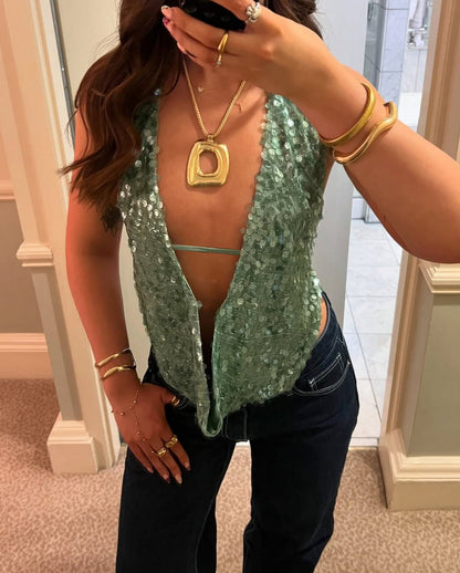 Polished Top with an Effortless Classic Look