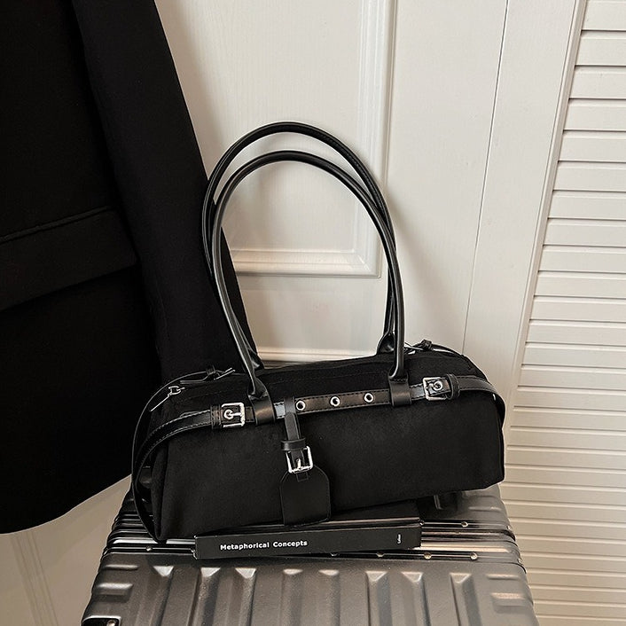 Polished Bag with an Effortless Classic Look
