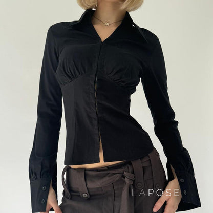 Classic Vintage Shirt with a Flattering Fit