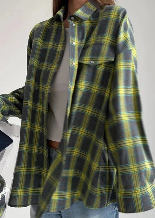 Effortlessly Elegant Shirt with a Timeless Design