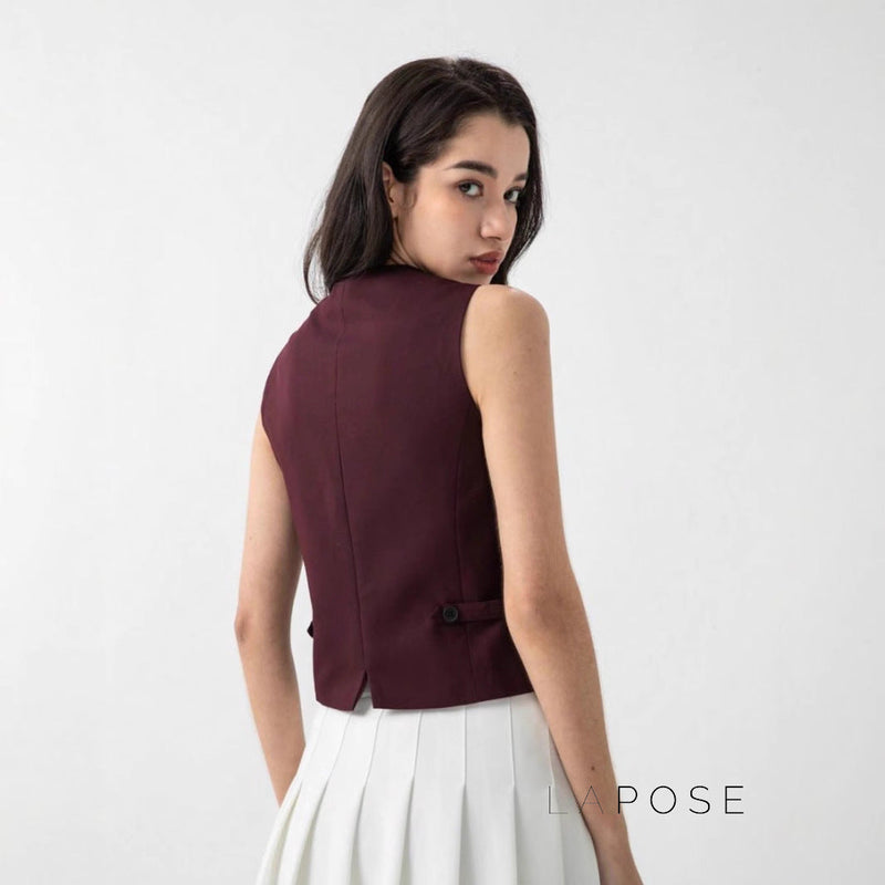 Beautifully Finished Garment in a Timeless Design