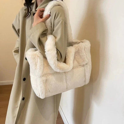 Polished Bag with an Effortless Classic Look