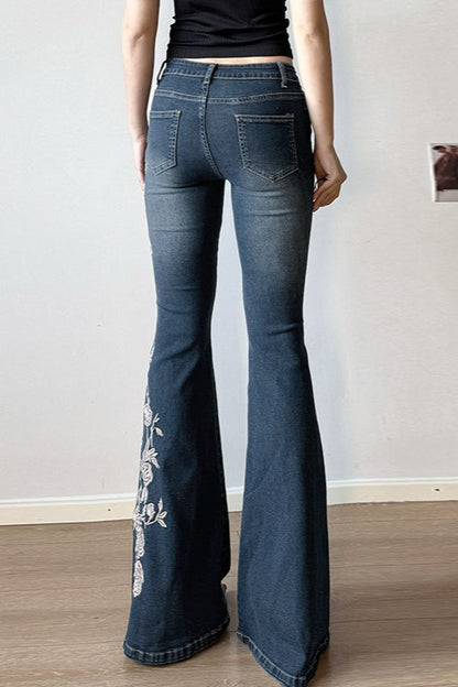 Gracefully Styled Garment for Any Occasion