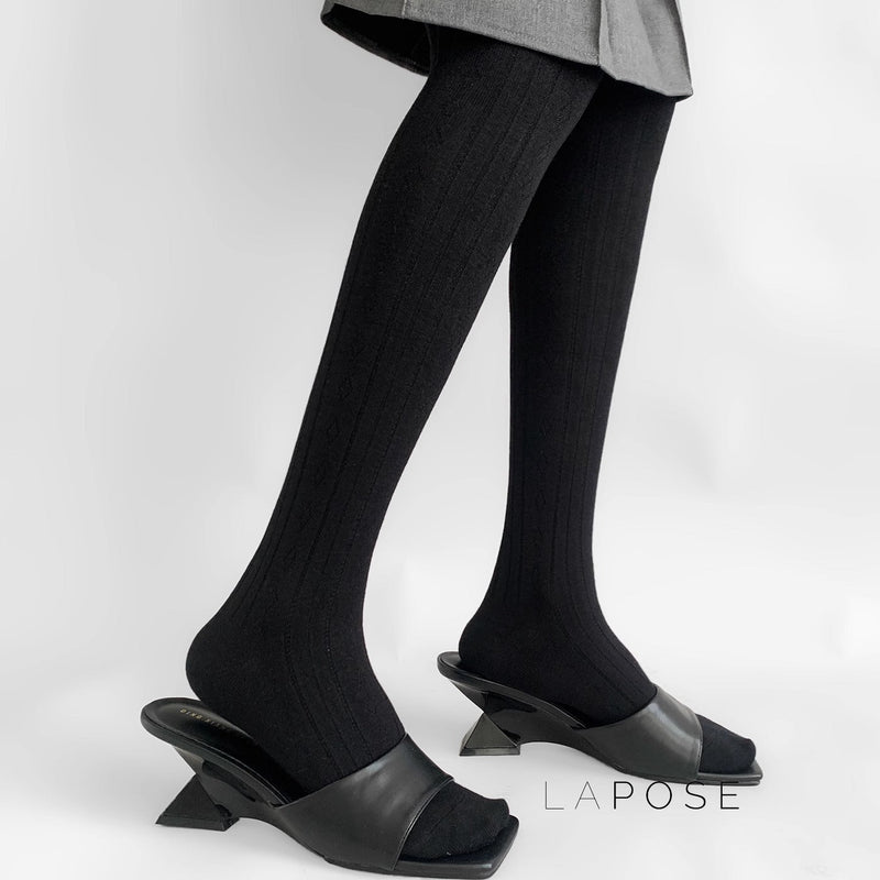 Beautifully Finished Garment in a Timeless Design