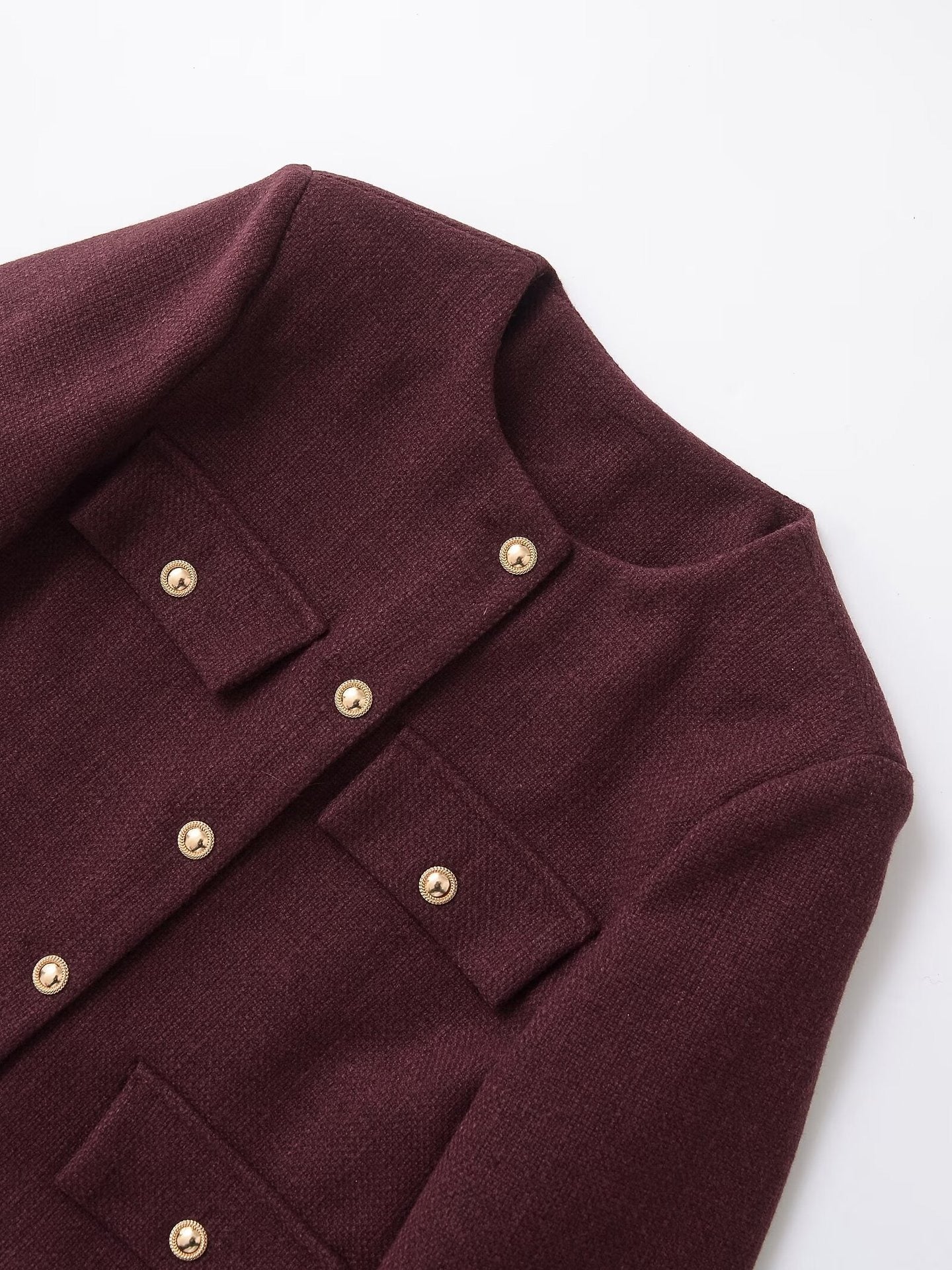 Beautifully Finished Coat in a Timeless Design