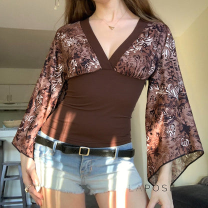 Well Tailored Top with a Graceful Silhouette