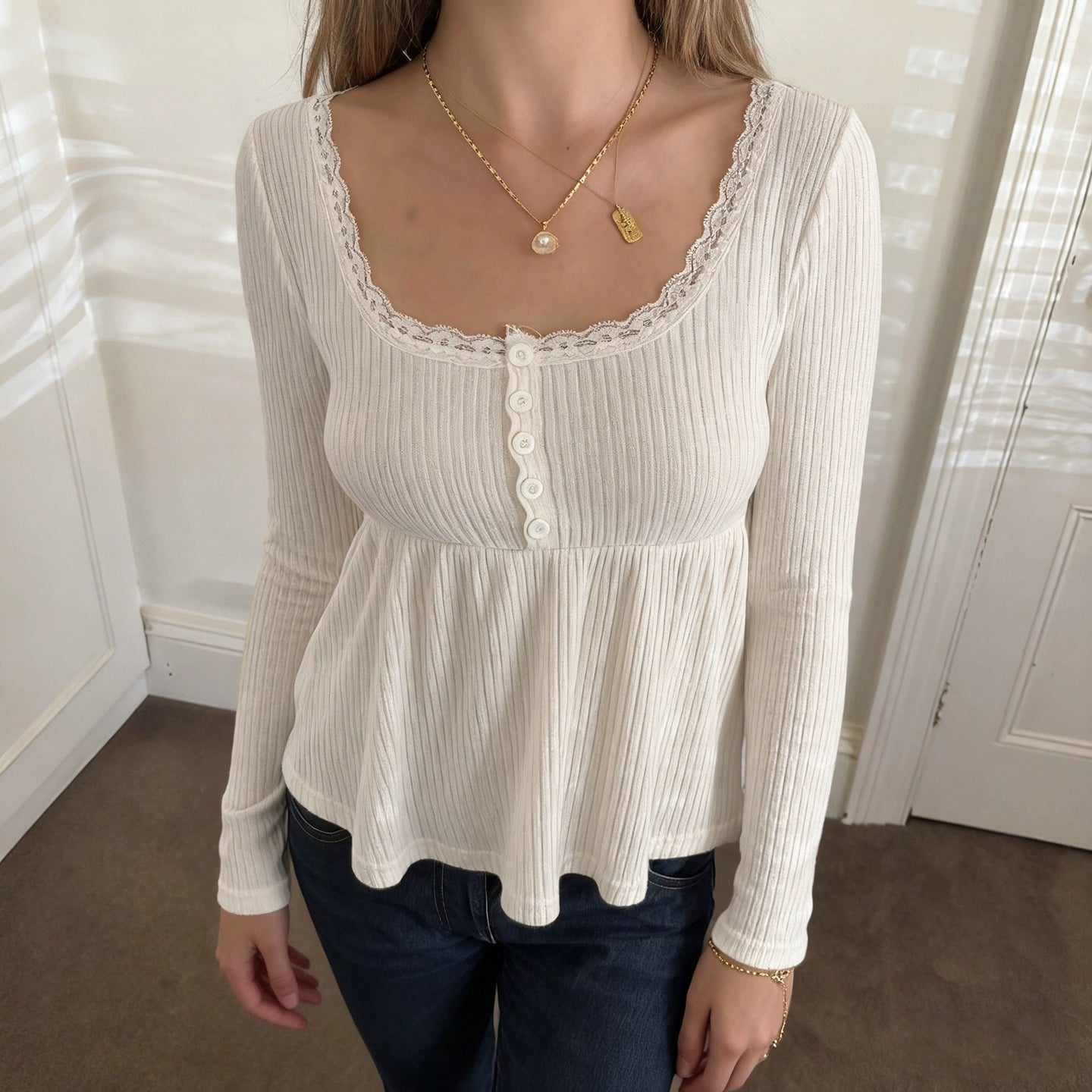 Polished Top with an Effortless Classic Look