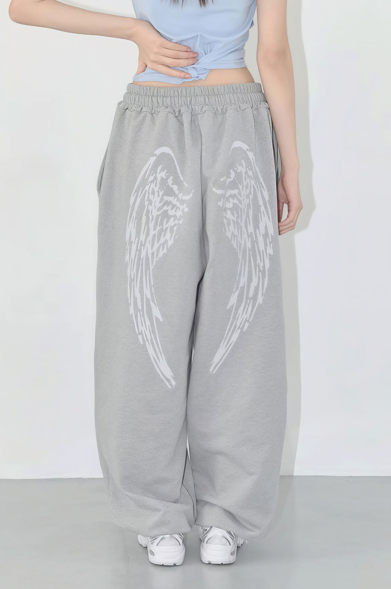 Elegantly Styled Pants for Everyday Wear