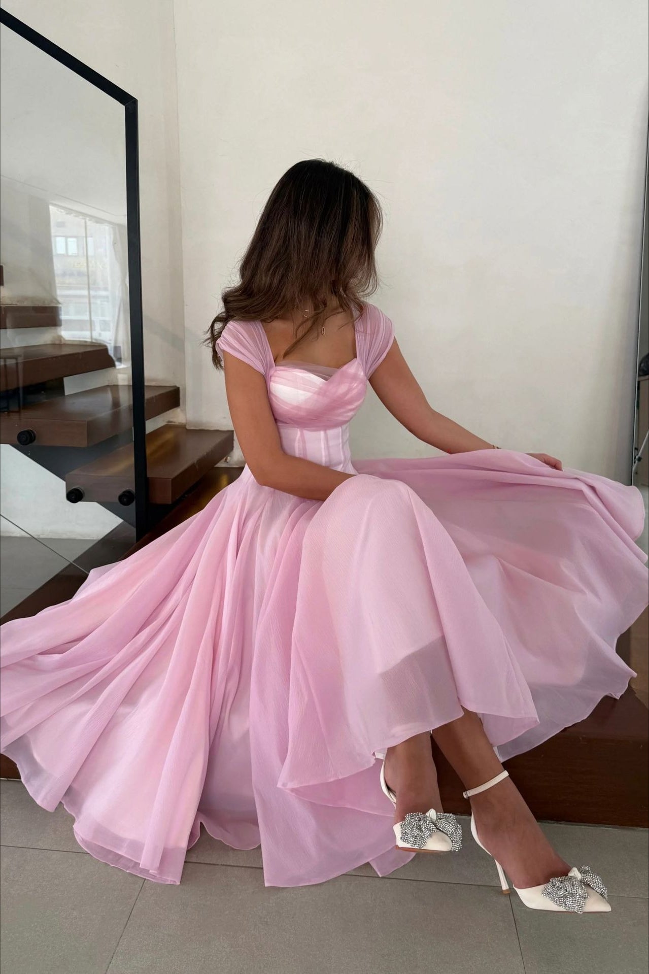 Beautifully Crafted Dress in a Classic Style