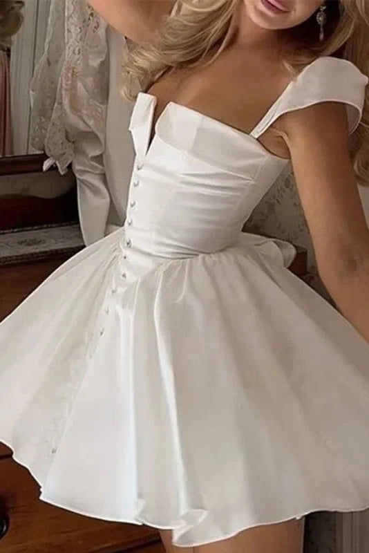 Gracefully Styled Dress for Any Occasion