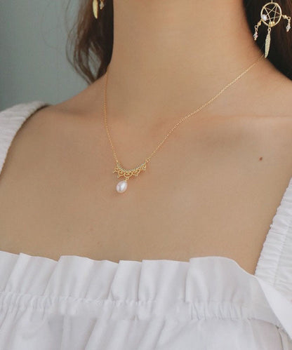 Gold Alloy Zircon Leace Pearl Pendant Necklace