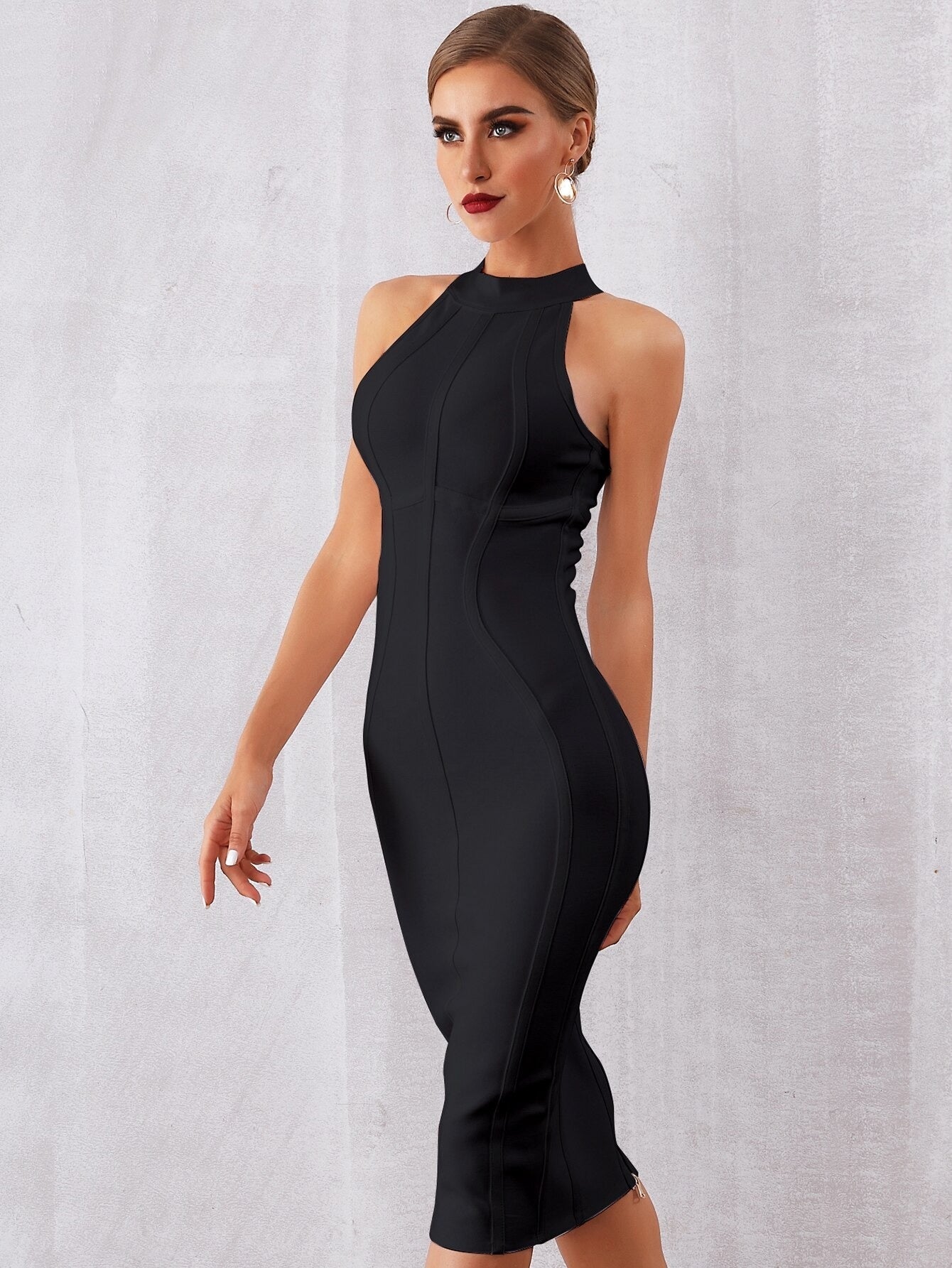 Sophisticated Dress with a Clean Classic Look