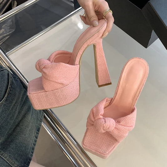 Well Tailored Heels with a Graceful Silhouette