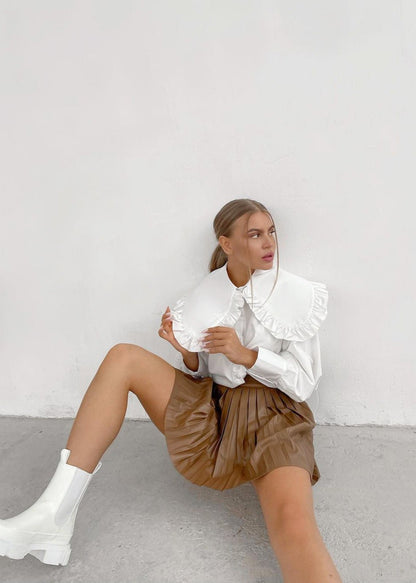 Gracefully Styled Blouse for Any Occasion