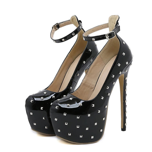 Beautifully Finished Heels in a Timeless Design