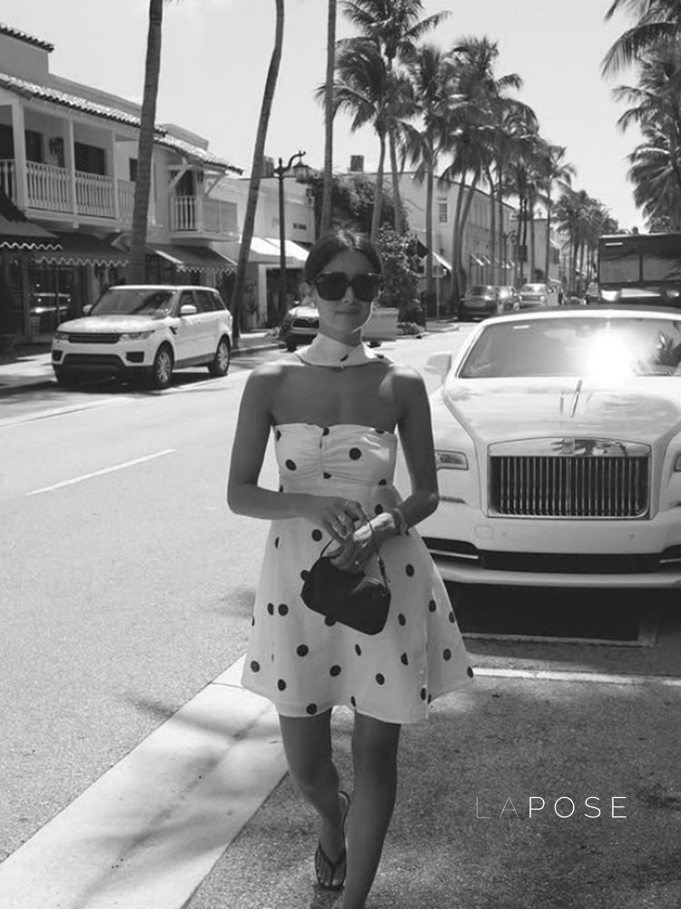 Effortlessly Elegant Dress with a Timeless Design
