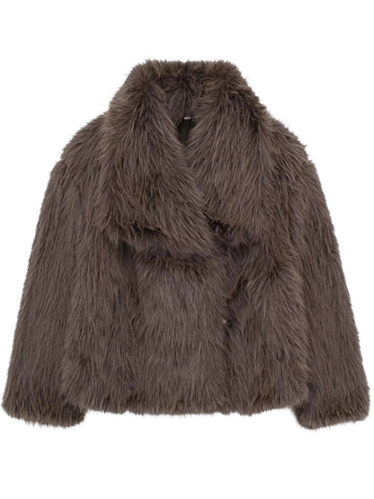 Beautifully Finished Coat in a Timeless Design