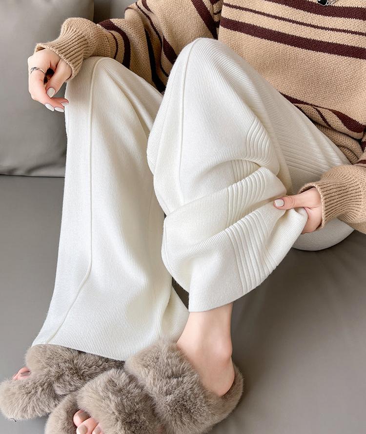 Gracefully Styled Pants for Any Occasion