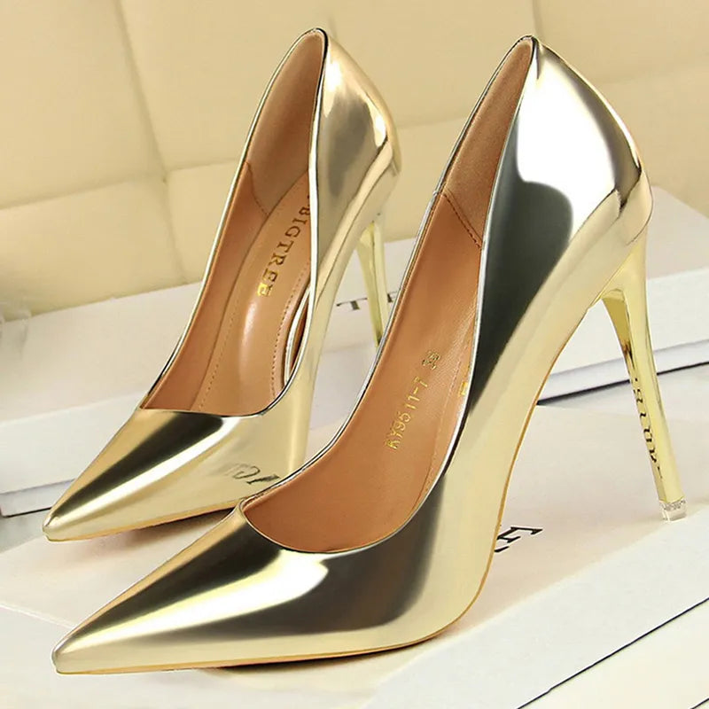 A Vintage Style Shoes with Delicate Timeless Details