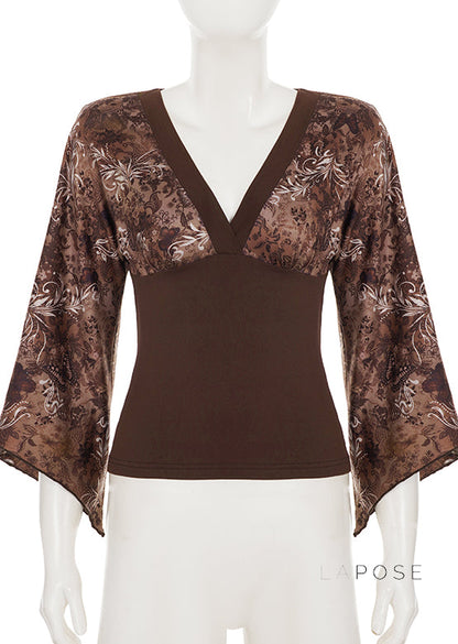 Well Tailored Top with a Graceful Silhouette