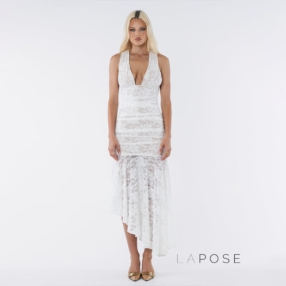 Beautifully Crafted Dress in a Classic Style
