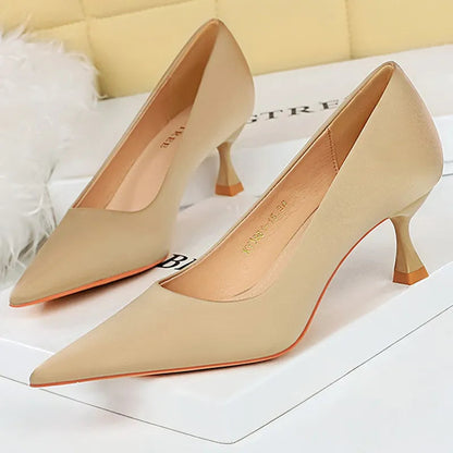 Well Tailored Heels with a Graceful Silhouette