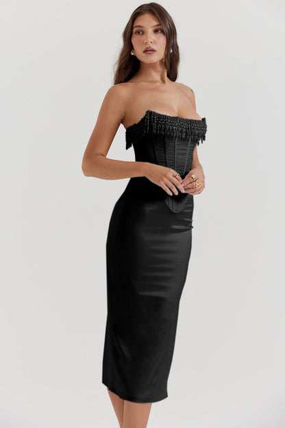 Gracefully Styled Dress for Any Occasion