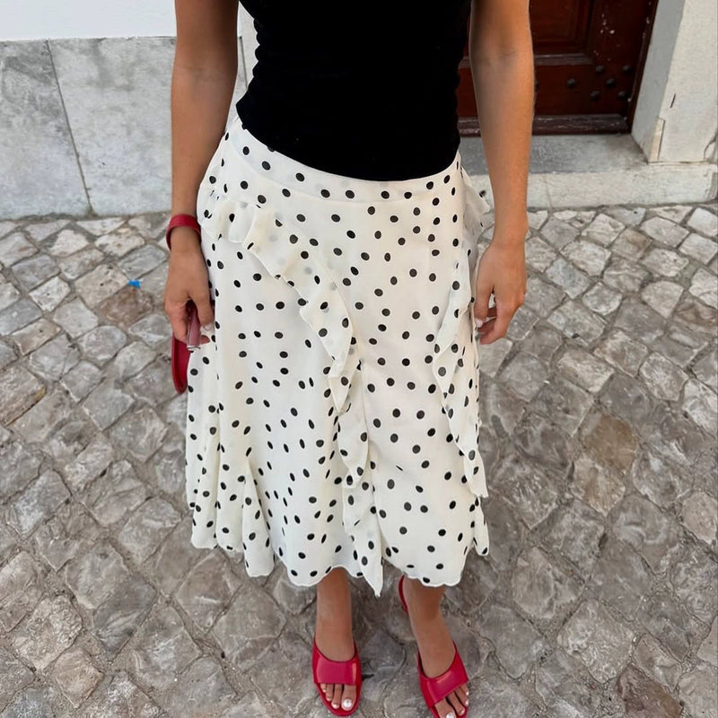 Gracefully Styled Garment for Any Occasion
