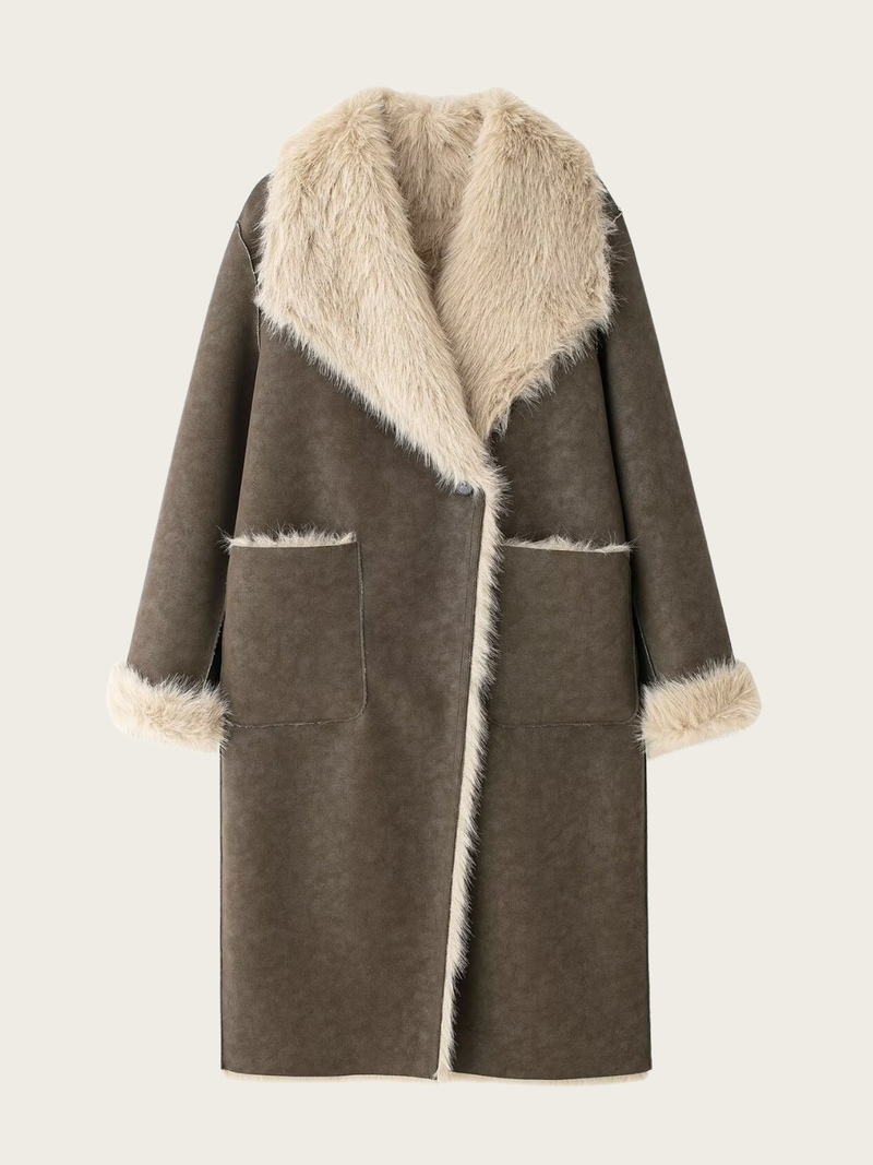 Beautifully Finished Coat in a Timeless Design