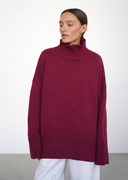 Effortlessly Elegant Sweater with a Timeless Design