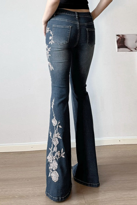 Gracefully Styled Garment for Any Occasion