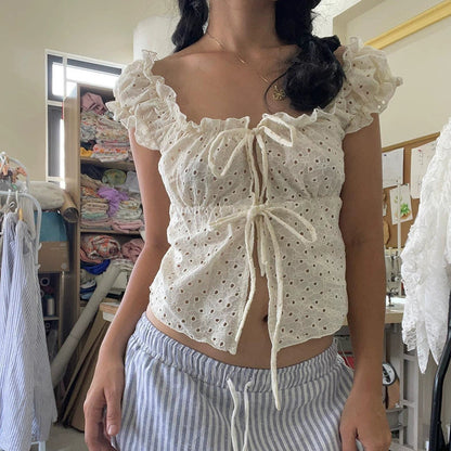 Sophisticated Blouse with a Clean Classic Look