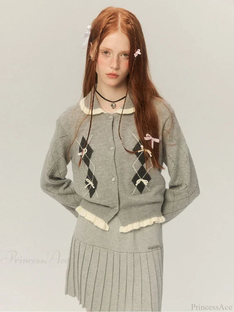 Elegantly Designed Cardigan