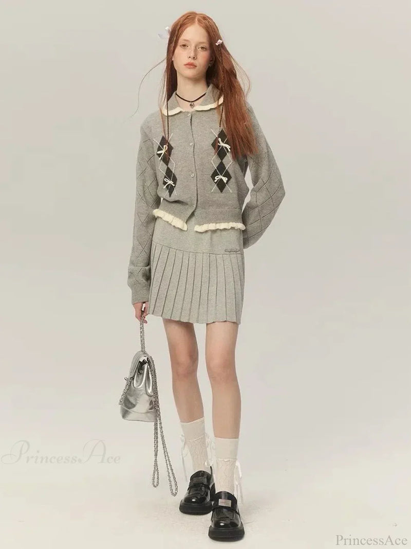 Elegantly Designed Cardigan