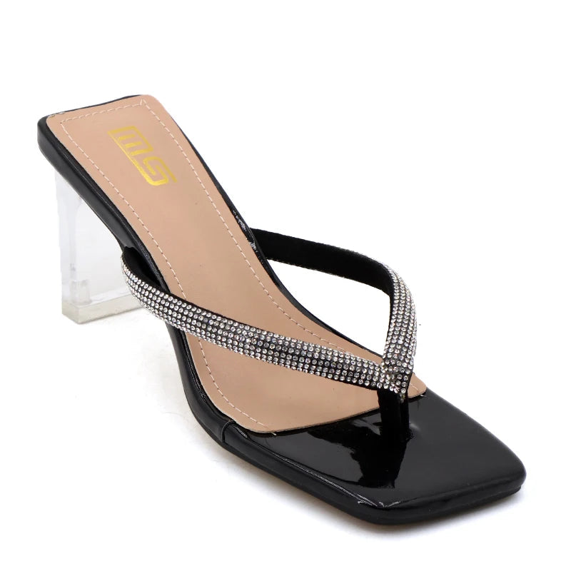 Sophisticated Garment with a Clean Classic Look