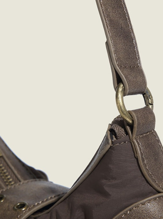 Beautifully Finished Bag in a Timeless Design