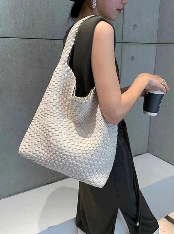 Beautifully Crafted Bag in a Classic Style