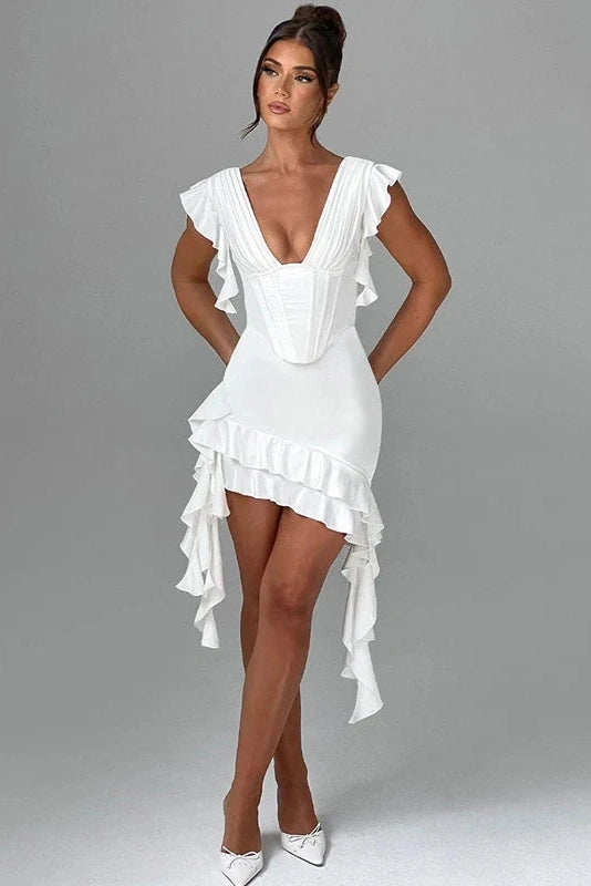 Beautifully Finished Dress in a Timeless Design