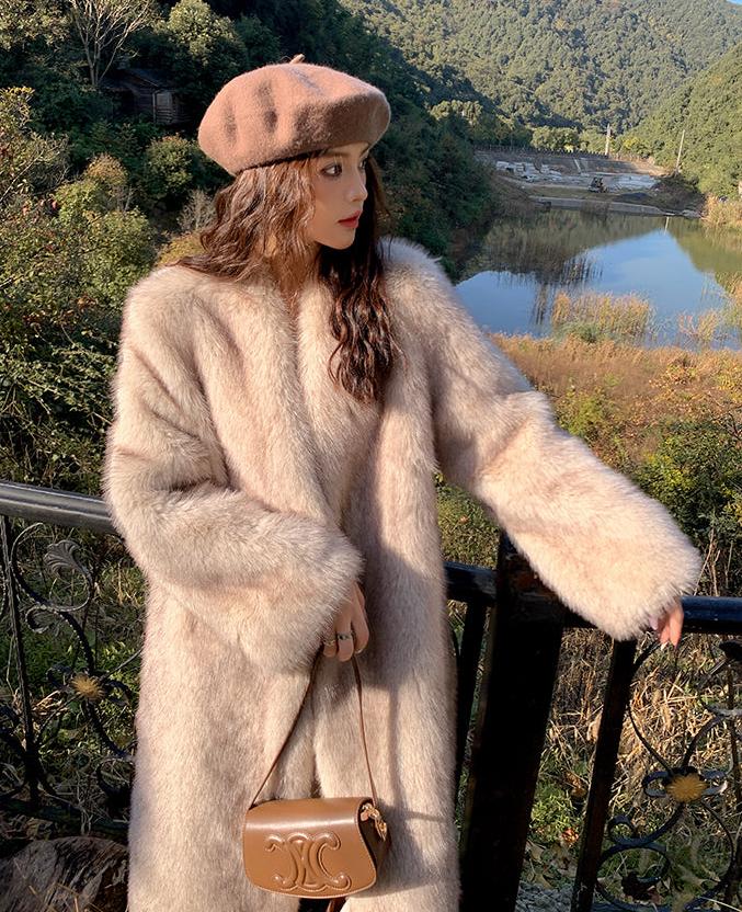 Classic Vintage & Enduringly Stylish Coat