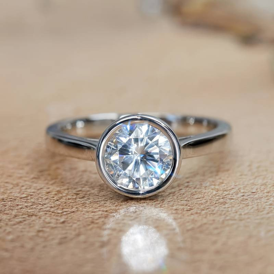 Rounded Inlaid Glass Silver Ring