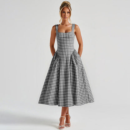 Classic Vintage Dress with a Flattering Fit