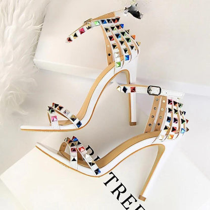 Polished Sandals with an Effortless Classic Look