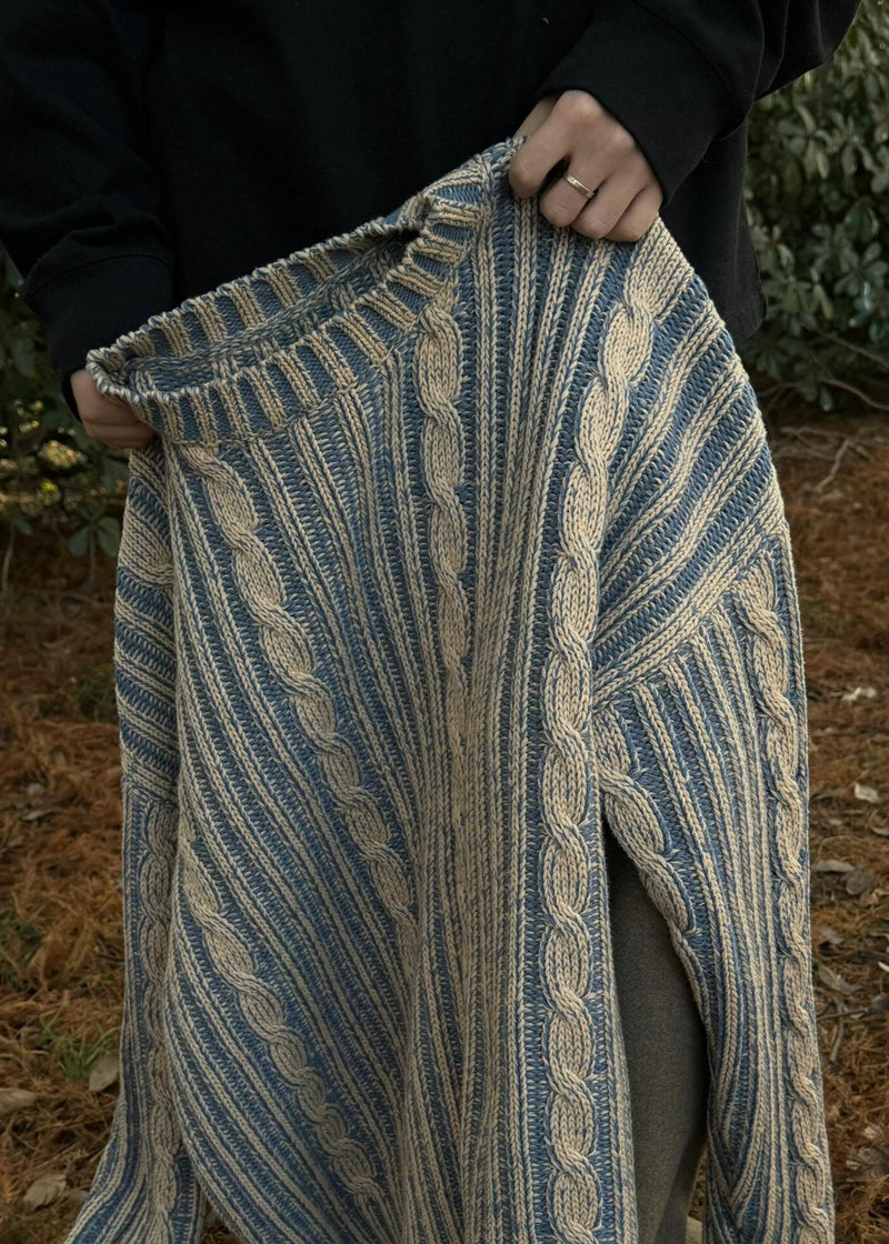 Effortlessly Elegant Sweater with a Timeless Design