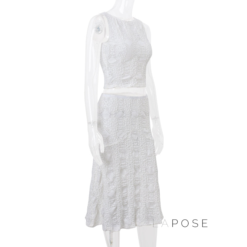 Gracefully Styled Garment for Any Occasion