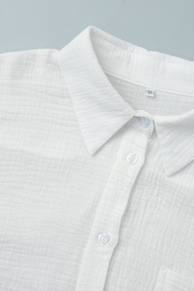 Effortlessly Elegant Pants with a Timeless Design